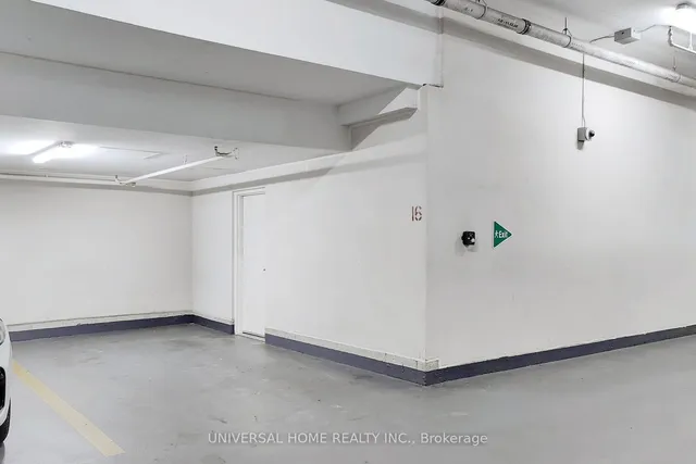 Additional image 21 of 25 Greenview Ave Unit TH43