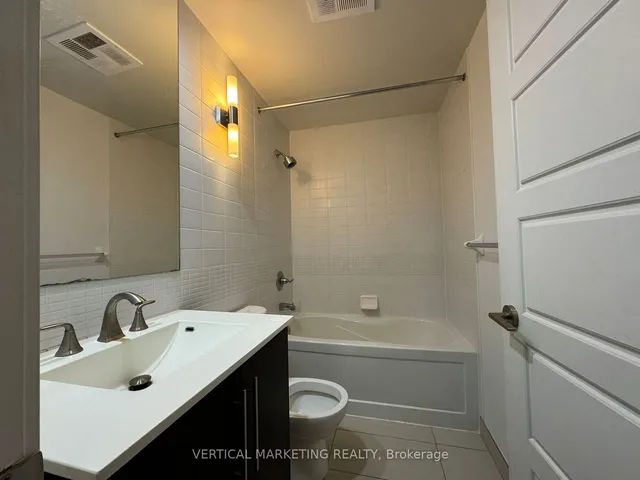 Additional image 26 of 28 Linden St Unit 1605