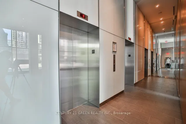 Additional image 20 of 170 Fort York Blvd Unit 2404