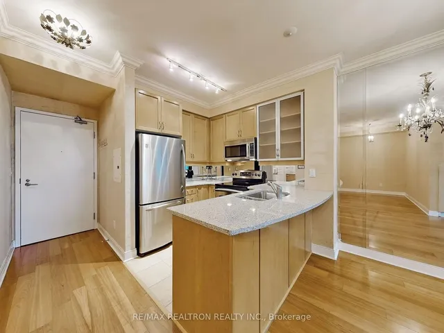 Additional image 6 of 18 Yorkville Ave Unit 2504