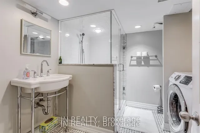 Additional image 29 of 308 Harbord St