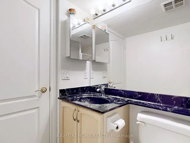 Additional image 24 of 3840 Bathurst St Unit 612