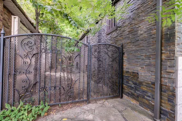 Additional image 7 of 300 Hendon Ave