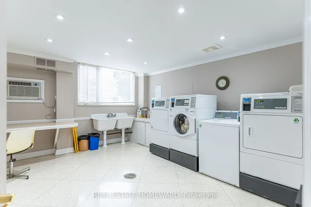 Additional image 31 of 581 Avenue Rd Unit 501