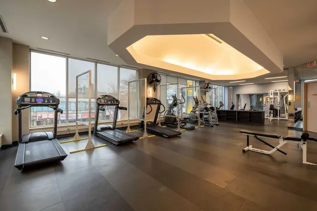 Additional image 16 of 942 Yonge St Unit 703