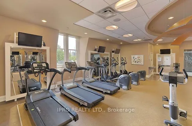 Additional image 22 of 28 Linden St Unit 1205