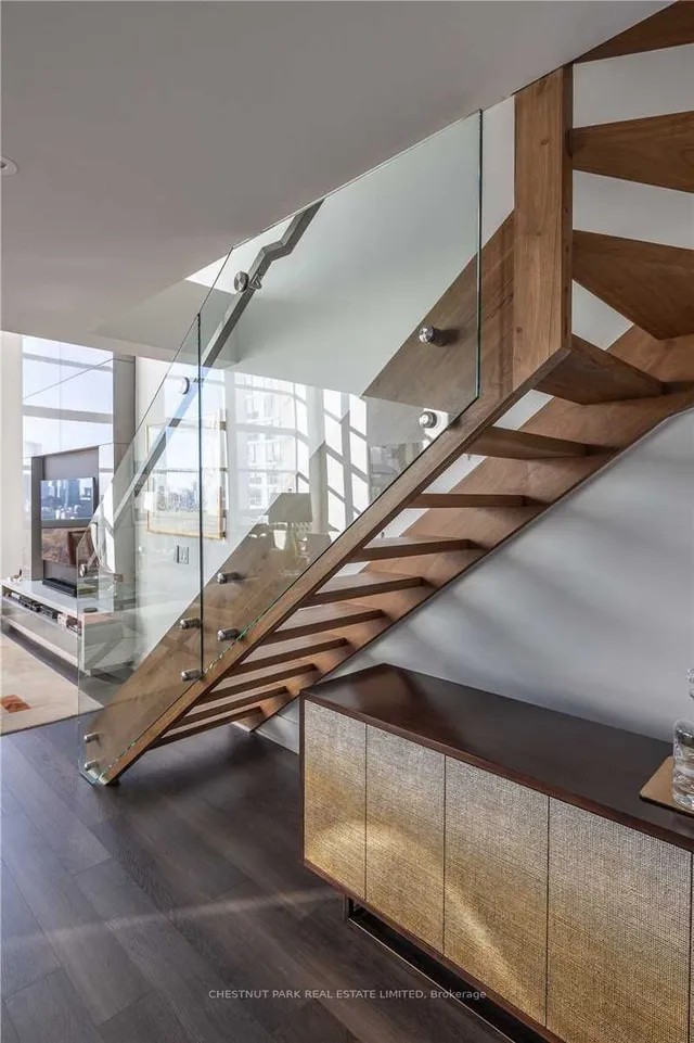 Additional image 23 of 111 St Clair Ave Unit 918