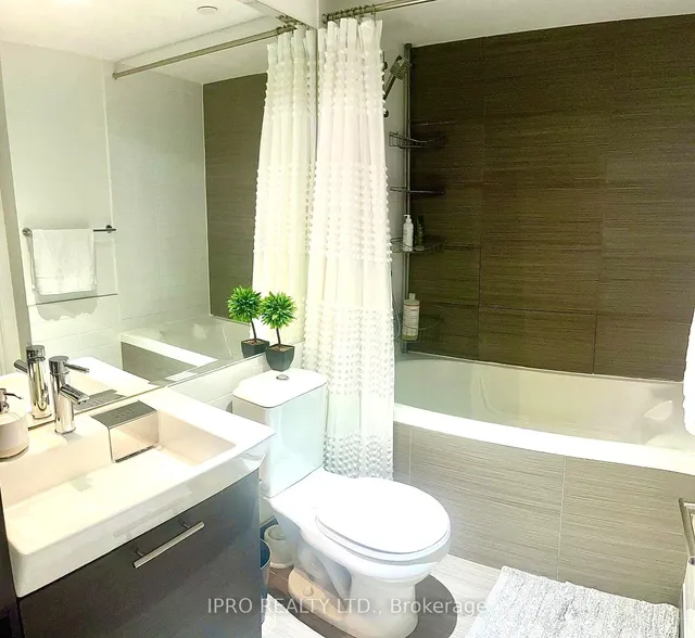 Additional image 22 of 386 Yonge St Unit 708