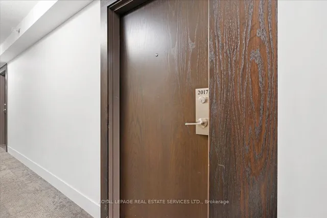 Additional image 4 of 36 Lisgar St Unit 2017 W