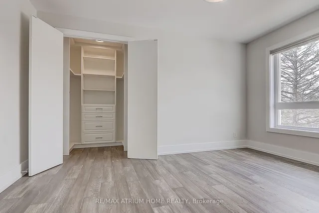 Additional image 27 of 58 Larabee Cres