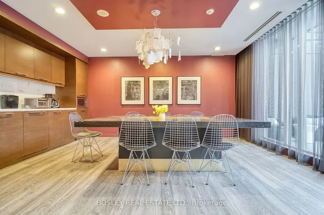 Additional image 34 of 105 George St Unit 1904