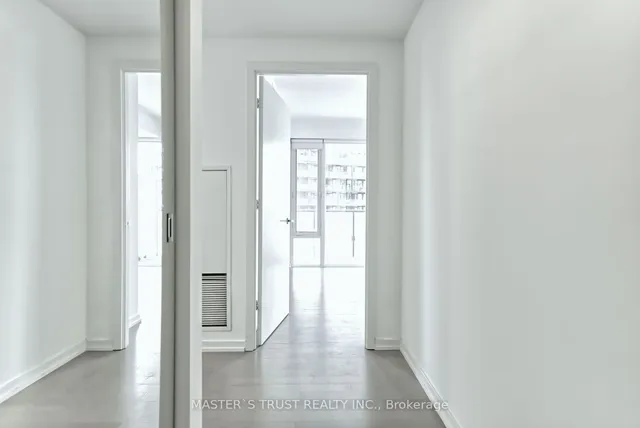 Additional image 14 of 101 Peter St Unit 2511