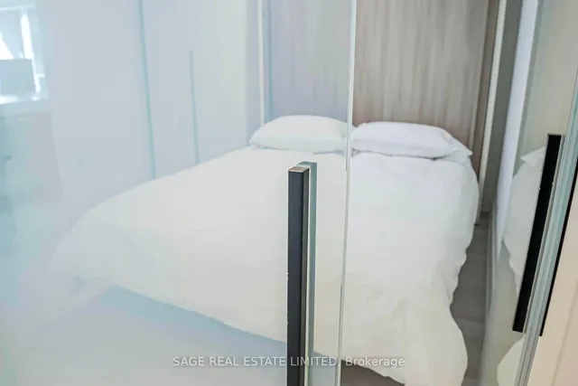 Additional image 8 of 1888 Queen St Unit 206