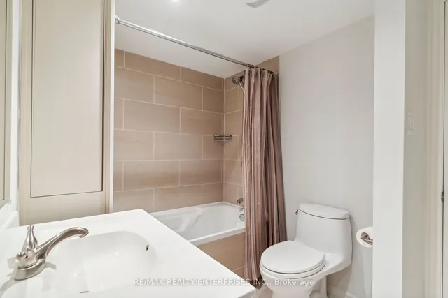 Additional image 39 of 70 Oriole Rd