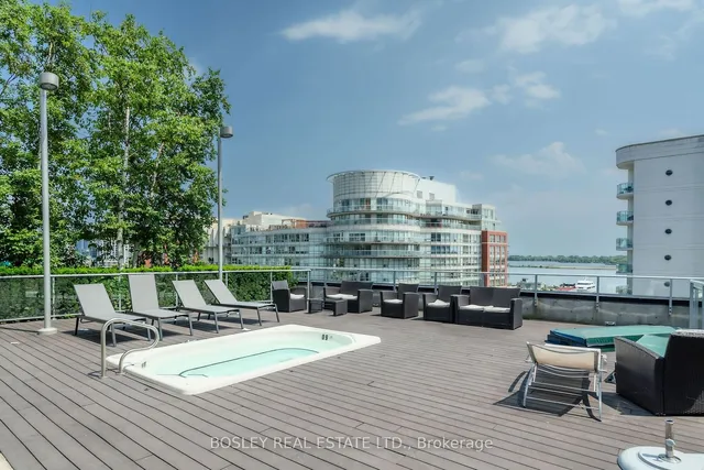 Additional image 35 of 38 Dan Leckie Way Unit 316