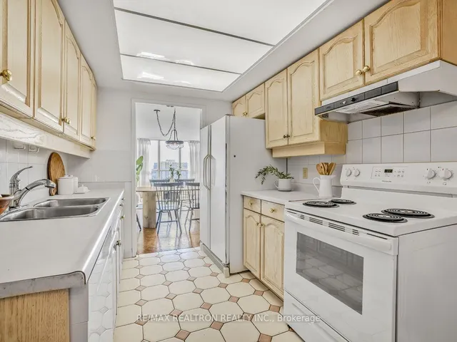 Additional image 13 of 215 Wynford Dr Unit 903