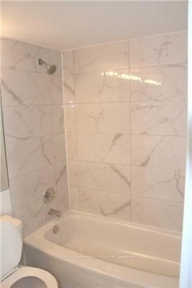 Additional image 12 of 1121 Steeles Ave Unit 909