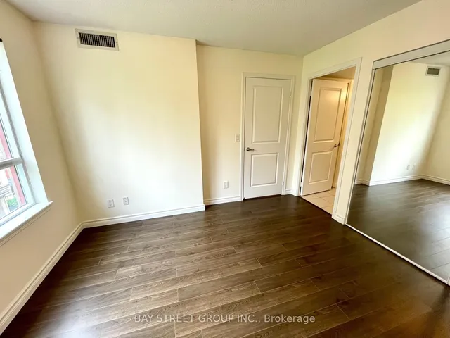 Additional image 15 of 27 Rean Dr Unit 402