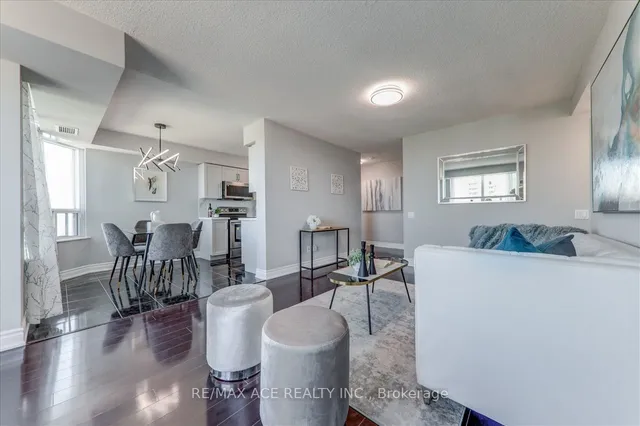 Additional image 17 of 61 Town Centre Crt Unit 2009