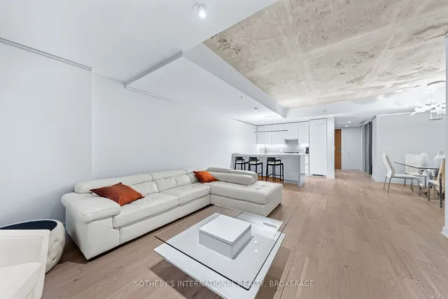 Additional image 21 of 629 King St Unit 212