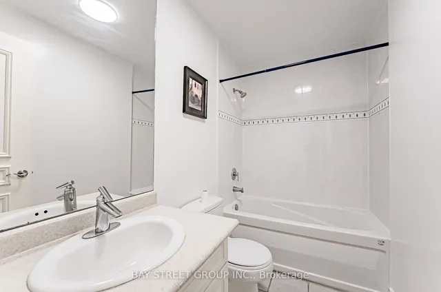 Additional image 33 of 171 Empress Ave