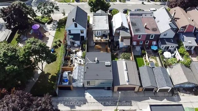 Additional image 29 of 27 Chisholm Ave