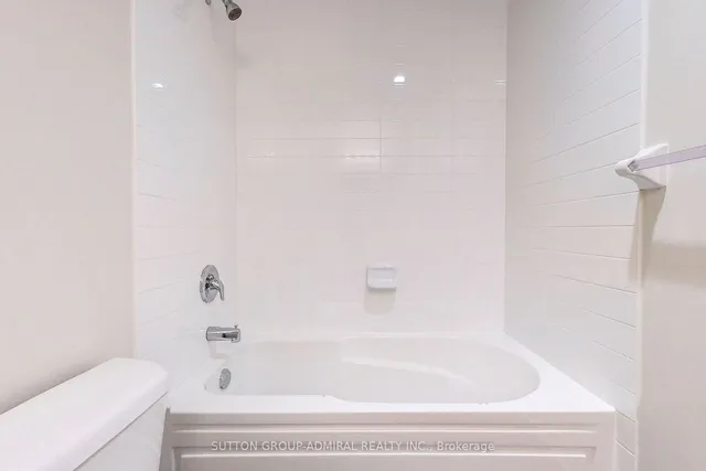 Additional image 10 of 39 Annie Craig Dr Unit 221