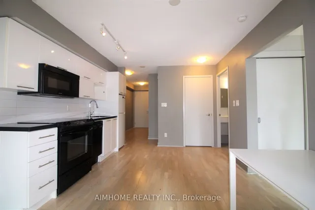 Additional image 10 of 126 Simcoe St Unit 401