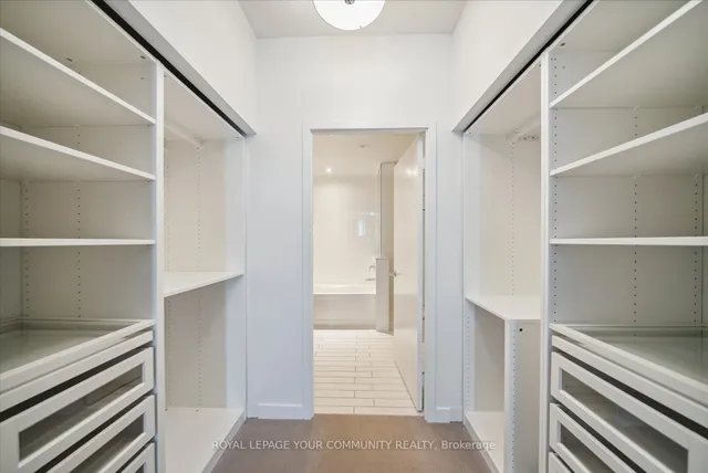 Additional image 23 of 33 Singer Crt Unit TH5