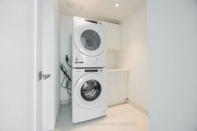 Additional image 22 of 30 Inn On The Park Dr Unit 1510