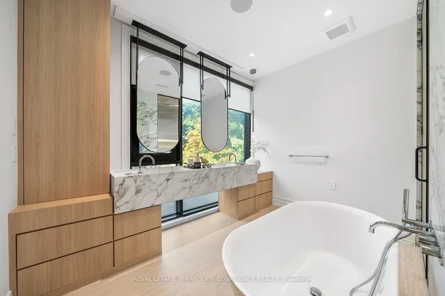 Additional image 20 of 184 Poyntz Ave