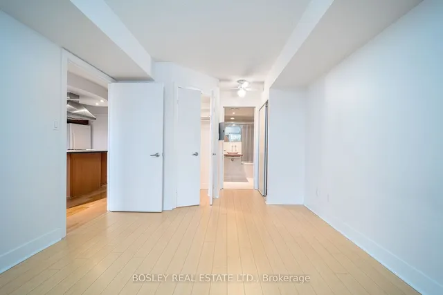 Additional image 18 of 550 Queens Quay Unit 318