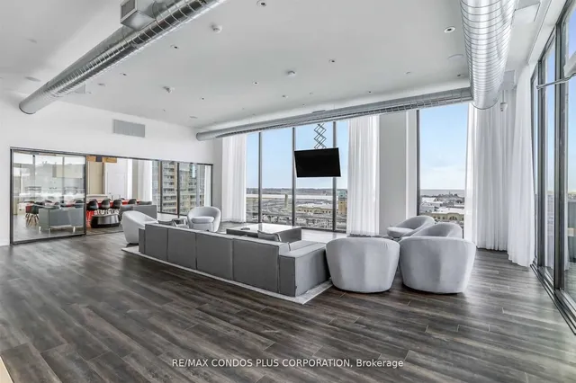 Additional image 36 of 135 East Liberty St Unit 1402