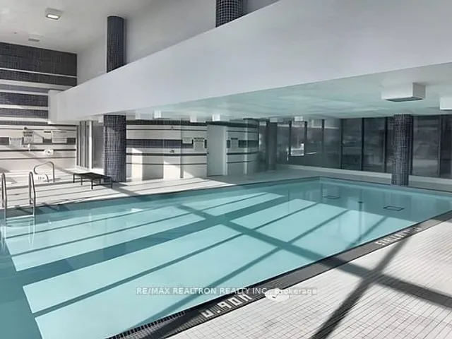 Additional image 37 of 55 East Liberty St Unit 1003