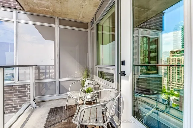 Additional image 27 of 59 East Liberty St Unit 1208