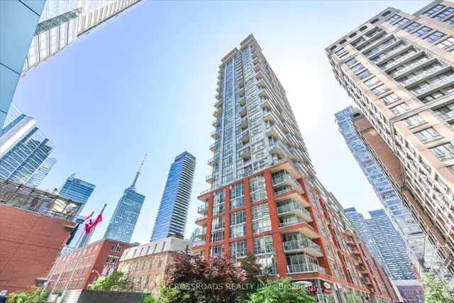 Primary image of 126 Simcoe St Unit 506