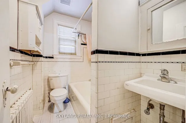 Additional image 26 of 996-998 Avenue Rd