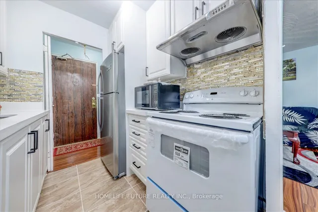 Additional image 14 of 921 Midland Ave Unit 204