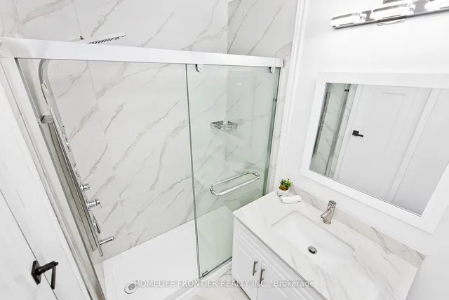 Additional image 13 of 2335 1/2 Gerrard St