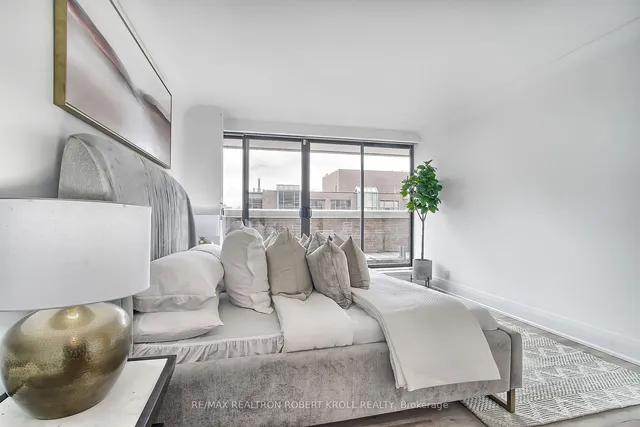 Additional image 21 of 55A Avenue Rd Unit 406