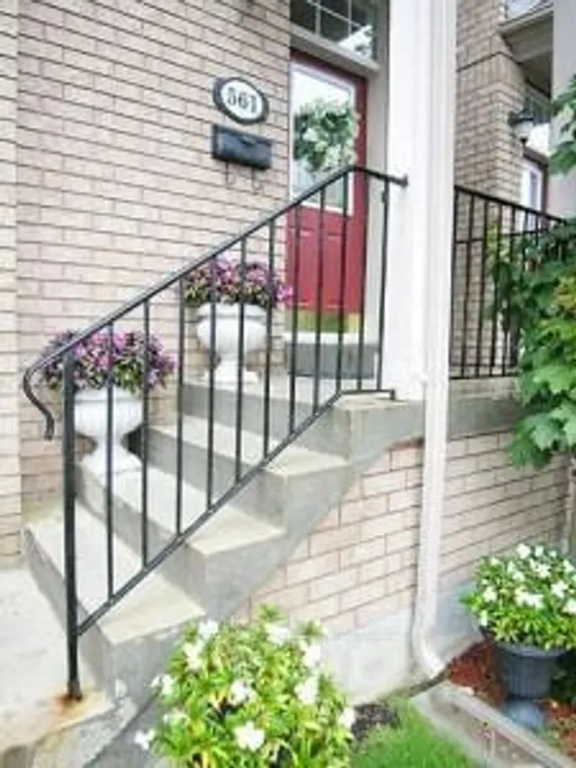 Additional image 2 of 561 Oxford St