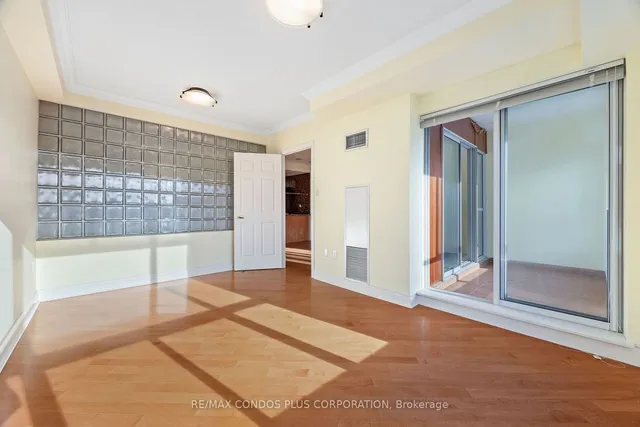 Additional image 19 of 889 Bay St Unit 1610