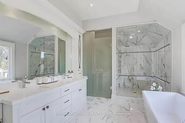 Additional image 26 of 69 Heathview Ave