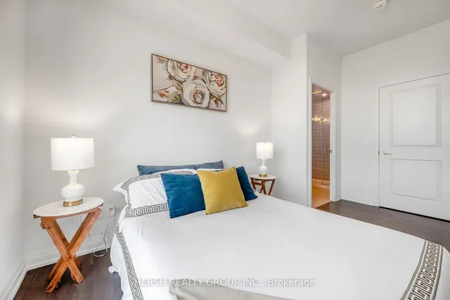 Additional image 2 of 10 Meadowglen Pl Unit 206