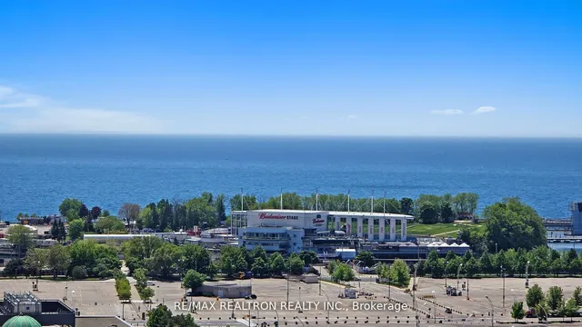 Additional image 34 of 135 East Liberty St Unit 1512