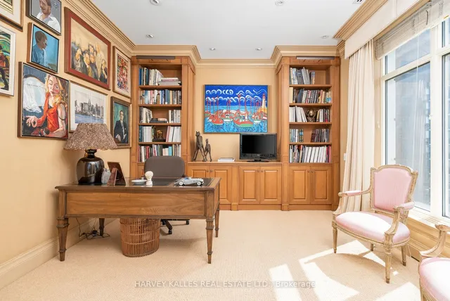 Additional image 16 of 1 St Thomas St Unit 14B