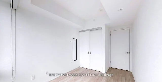 Additional image 19 of 197 Yonge St Unit 3114