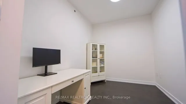 Additional image 6 of 426 University Ave Unit 3801