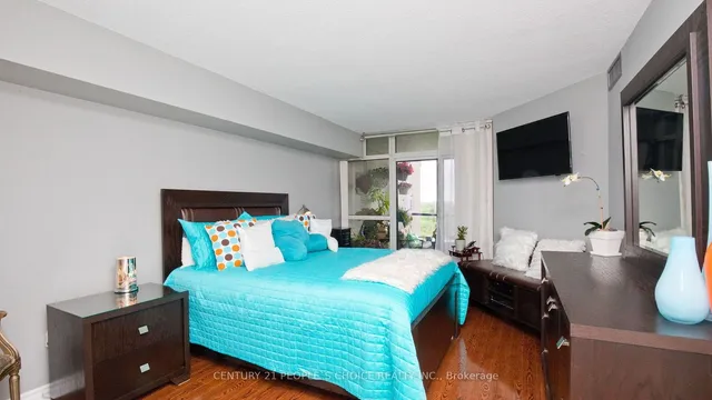 Additional image 21 of 5 Rowntree Rd Unit 805