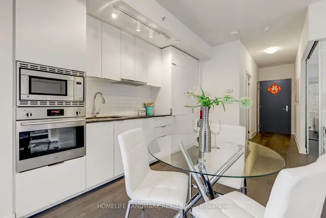 Additional image 13 of 955 Bay St Unit 604